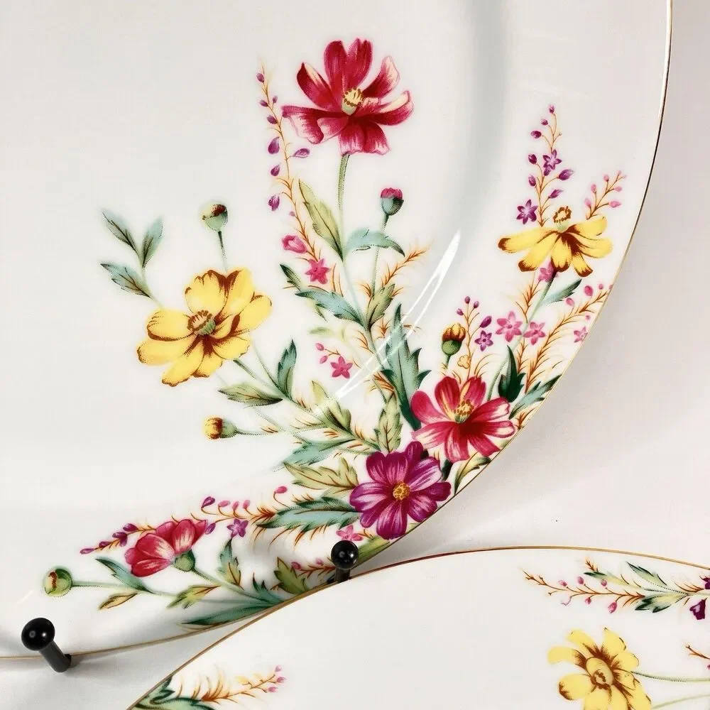 Vtg Set/2 Kent China Springfield Dinner Plates Grannycore Floral Gold Trim 10.5